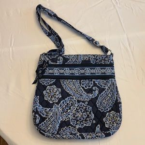 Vera Bradley Triple Zip bag 12x11